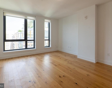 1211 Van Street Se - Photo Thumbnail 3