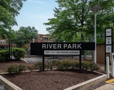 1301 Delaware Avenue Sw - Photo Thumbnail 5