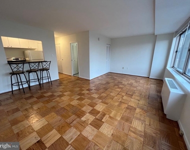 922 24th Street Nw - Photo Thumbnail 1