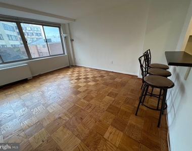 922 24th Street Nw - Photo Thumbnail 4