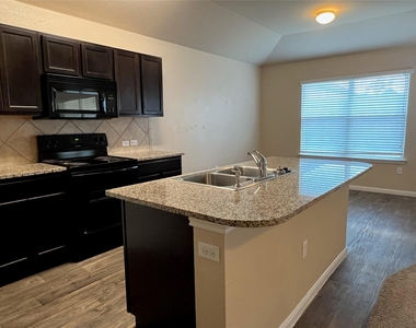 119 Acadia Cv - Photo Thumbnail 3