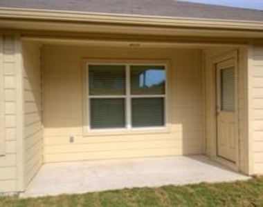 119 Acadia Cv - Photo Thumbnail 11