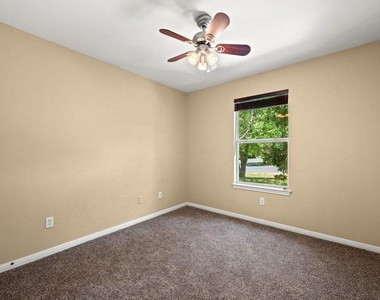5208 Sioux Ln - Photo Thumbnail 16