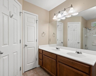 5208 Sioux Ln - Photo Thumbnail 22