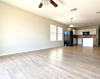 12333 Paloma Blanca Way - Photo Thumbnail 9