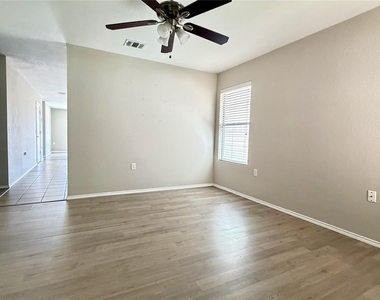 12333 Paloma Blanca Way - Photo Thumbnail 2
