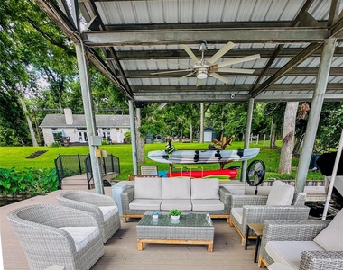 2910 Edgewater Dr - Photo Thumbnail 25