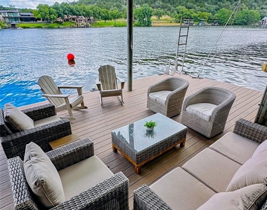 2910 Edgewater Dr - Photo Thumbnail 26