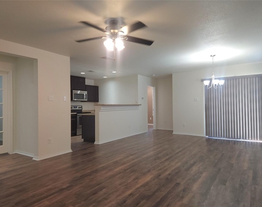 160 Rummel Dr - Photo Thumbnail 2