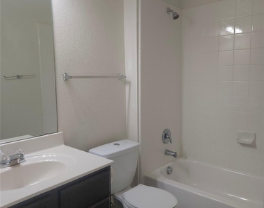 160 Rummel Dr - Photo Thumbnail 9