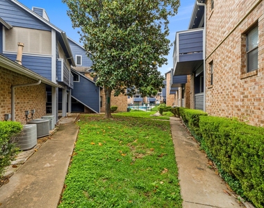 2500 Burleson Rd - Photo Thumbnail 18