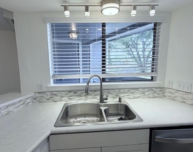 2500 Burleson Rd - Photo Thumbnail 8