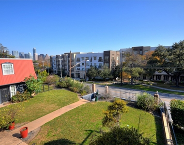 900 S Lamar Blvd - Photo Thumbnail 12