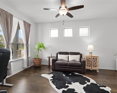 13517 William Tyler Way - Photo Thumbnail 4