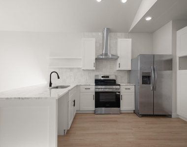 306 S Avenue P Ave - Photo Thumbnail 13