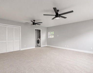 9706 Cottle Dr - Photo Thumbnail 11