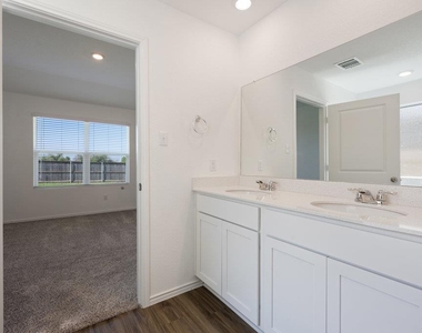 3210 Dusted Daisy St - Photo Thumbnail 12