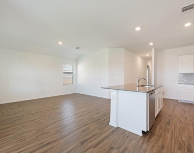 3210 Dusted Daisy St - Photo Thumbnail 4