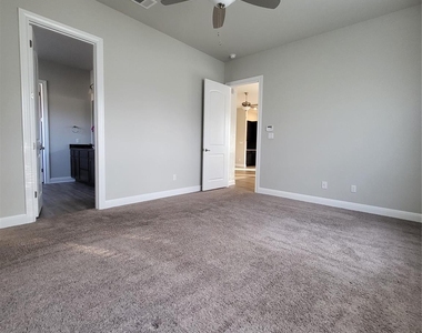 3750 E Palm Valley Blvd - Photo Thumbnail 30