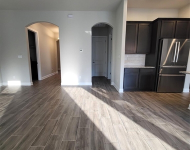 3750 E Palm Valley Blvd - Photo Thumbnail 29