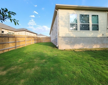 3750 E Palm Valley Blvd - Photo Thumbnail 21