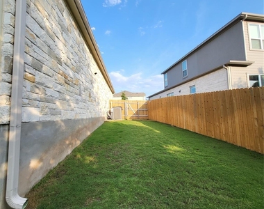 3750 E Palm Valley Blvd - Photo Thumbnail 20