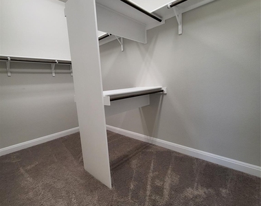 3750 E Palm Valley Blvd - Photo Thumbnail 31