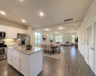 5901 Charles Merle Dr - Photo Thumbnail 22