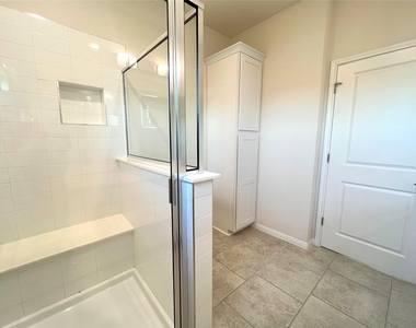 5901 Charles Merle Dr - Photo Thumbnail 10