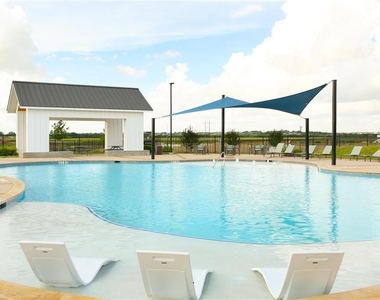 195 Hortus Dr - Photo Thumbnail 28