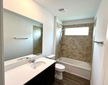 112 Wolseley Dr - Photo Thumbnail 18