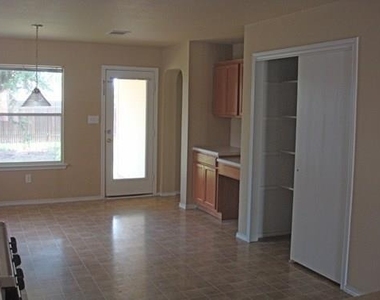 3309 Etheredge Dr - Photo Thumbnail 2