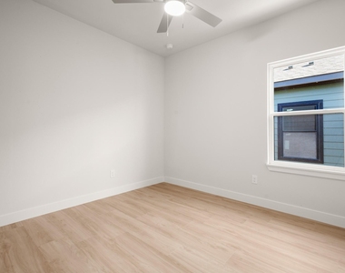 306 S Avenue P Ave - Photo Thumbnail 22