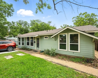 6501 Hickman Ave - Photo Thumbnail 1