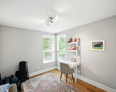 6501 Hickman Ave - Photo Thumbnail 17