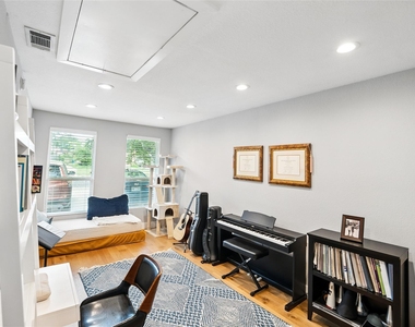 6501 Hickman Ave - Photo Thumbnail 19