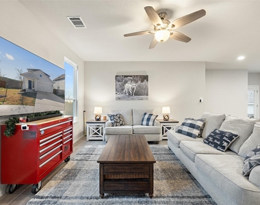 408 Black Opal Dr - Photo Thumbnail 19