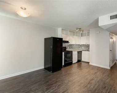 2900 Cole St - Photo Thumbnail 13