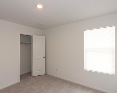 149 Starpacker Ln - Photo Thumbnail 18
