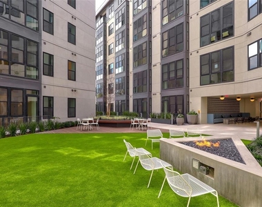 800 Embassy Dr - Photo Thumbnail 26