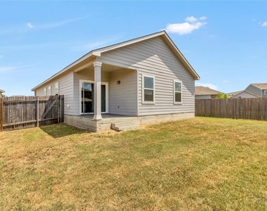 360 Bell Rings Dr - Photo Thumbnail 22