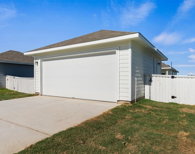 220 Fabion St - Photo Thumbnail 31