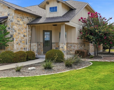70 Santa Maria St - Photo Thumbnail 5