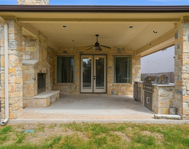70 Santa Maria St - Photo Thumbnail 17