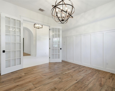 70 Santa Maria St - Photo Thumbnail 4