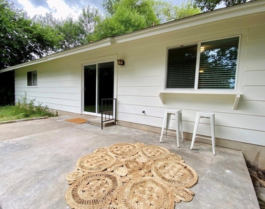 6109 Glen Meadow Dr - Photo Thumbnail 8