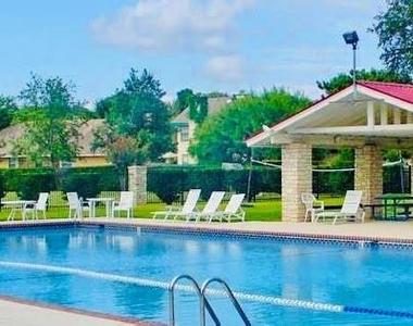 12412 Deer Falls Dr - Photo Thumbnail 15