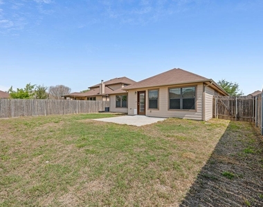 1001 Bethel Way - Photo Thumbnail 29
