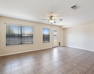 1001 Bethel Way - Photo Thumbnail 8