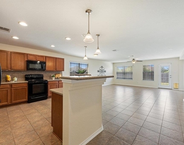 1001 Bethel Way - Photo Thumbnail 6